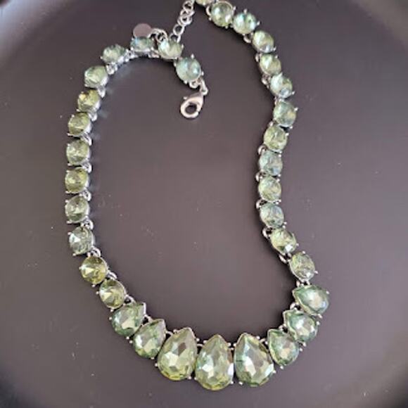 Charter Club Green Rhinestone in Silver Tone Setting Women's Collar‎ Necklace - Picture 7 of 7
